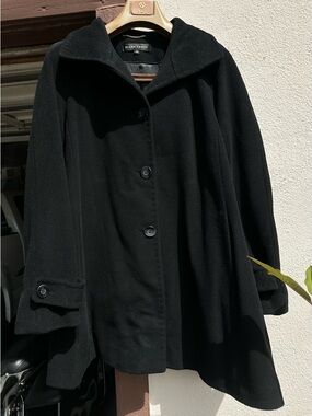Ellen Tracy Black Wool Pea Coat with Button Front
